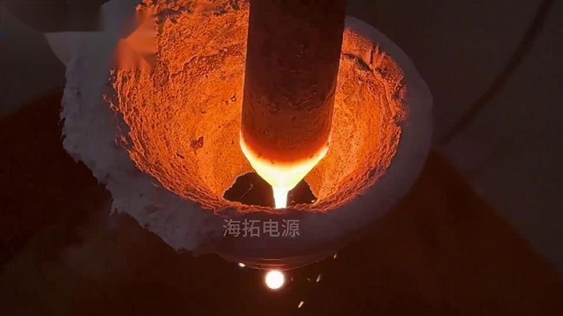 40KW的超高频91香蕉视频污版加热设备，频率800Khz，用于加热滴熔淬火热处理