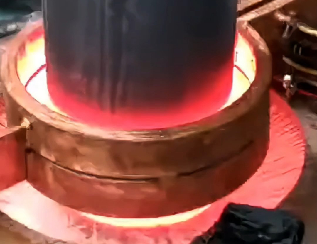 高温1200℃的操作现场！看数控淬火机床如何精准淬